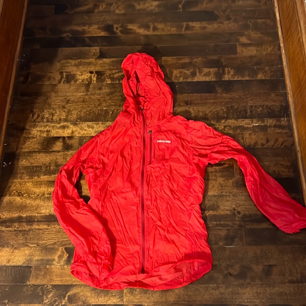 Patagonia ultralight rain jacket packable